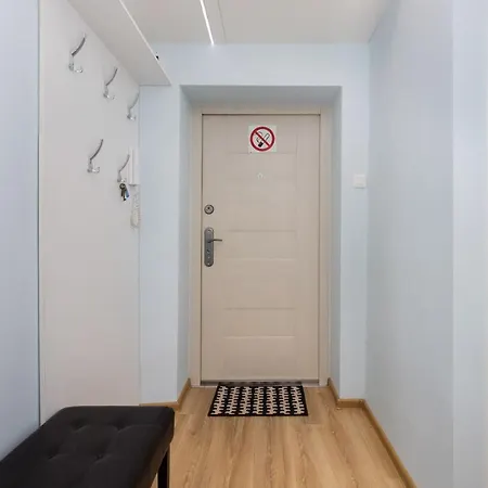 Lejlighed Swietojanska Center Of 550m To The By Renters Gdynia