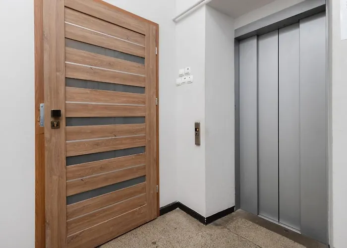 Swietojanska Center Of 550m To The By Renters Gdynia